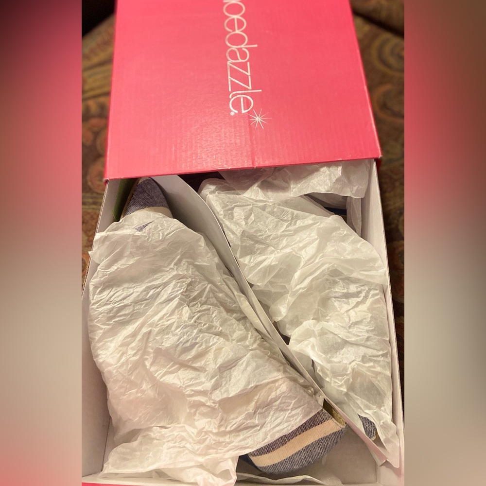 MANA - Light Denim with White Stripe Stiletto (NWOT) - Picture 9 of 9